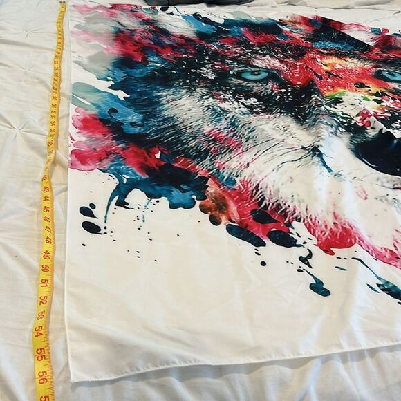 Multicolor Wolf Facing the Front w/ White Background Wall Tapestry Decor 50 x 56 - Picture 2 of 6